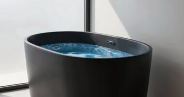 top small space cold tubs