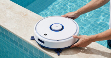 9 Best Robotic Pool Cleaners in 2026