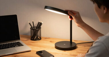 How to Choose Smart Home Study Lamps